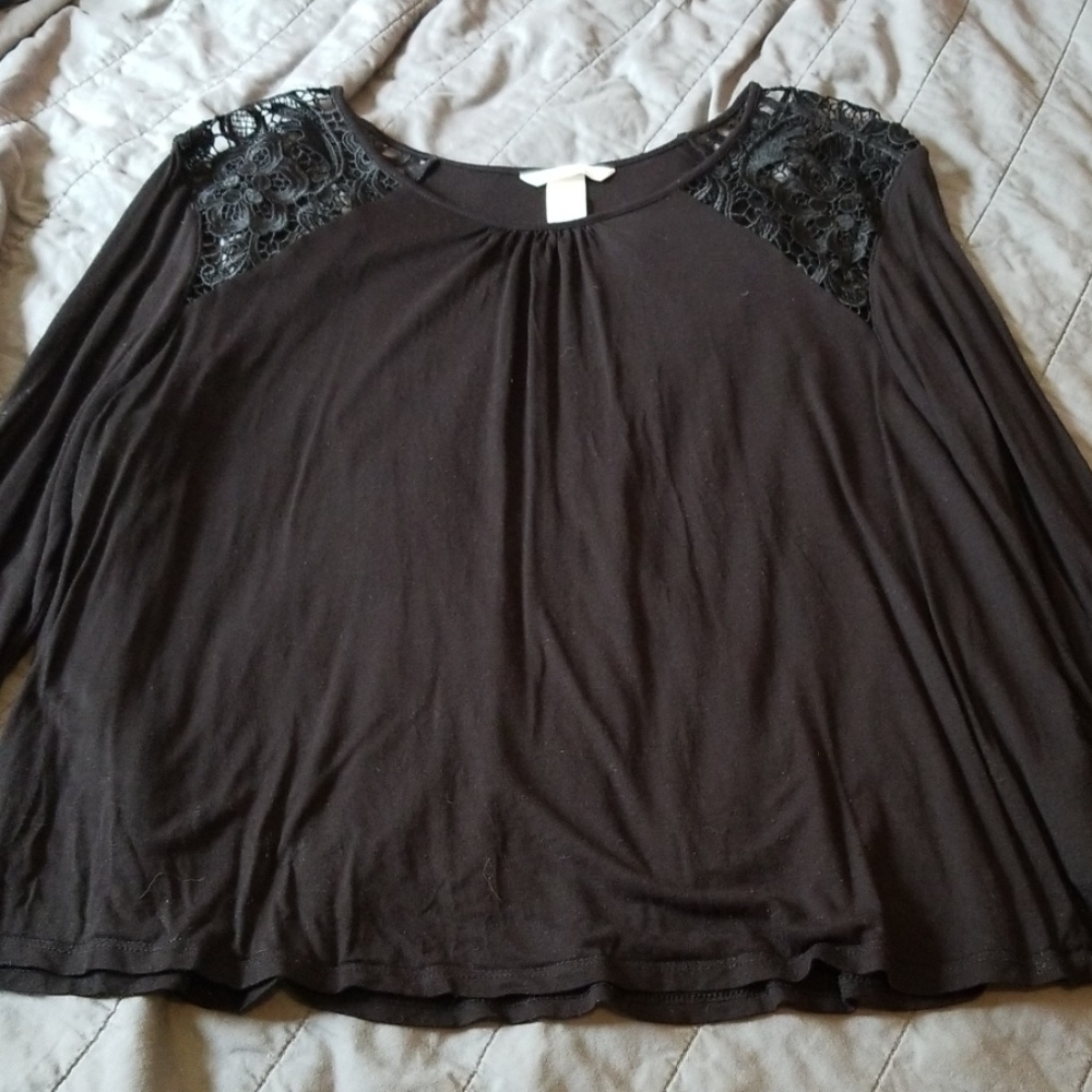 ❣ Free With Bundle* H&M Shirt ❣
